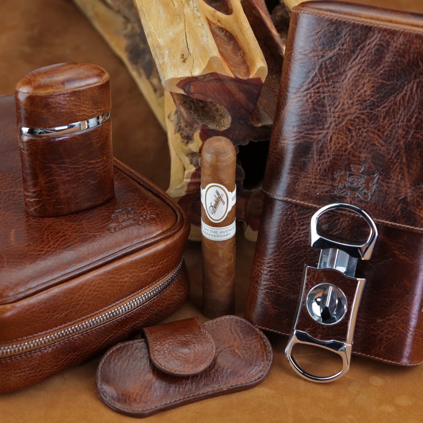 Havana Traveler (Valuables Pouch) - Antique Saddle Leather