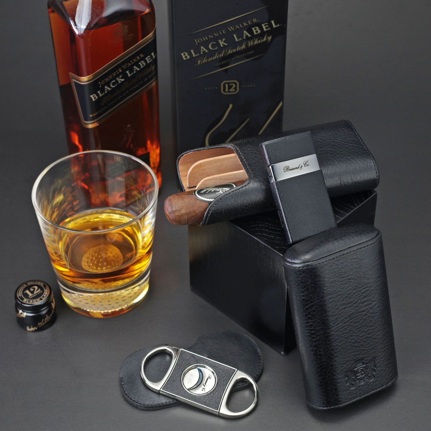 The "Show Band" 3 Cigar Case - Black Leather