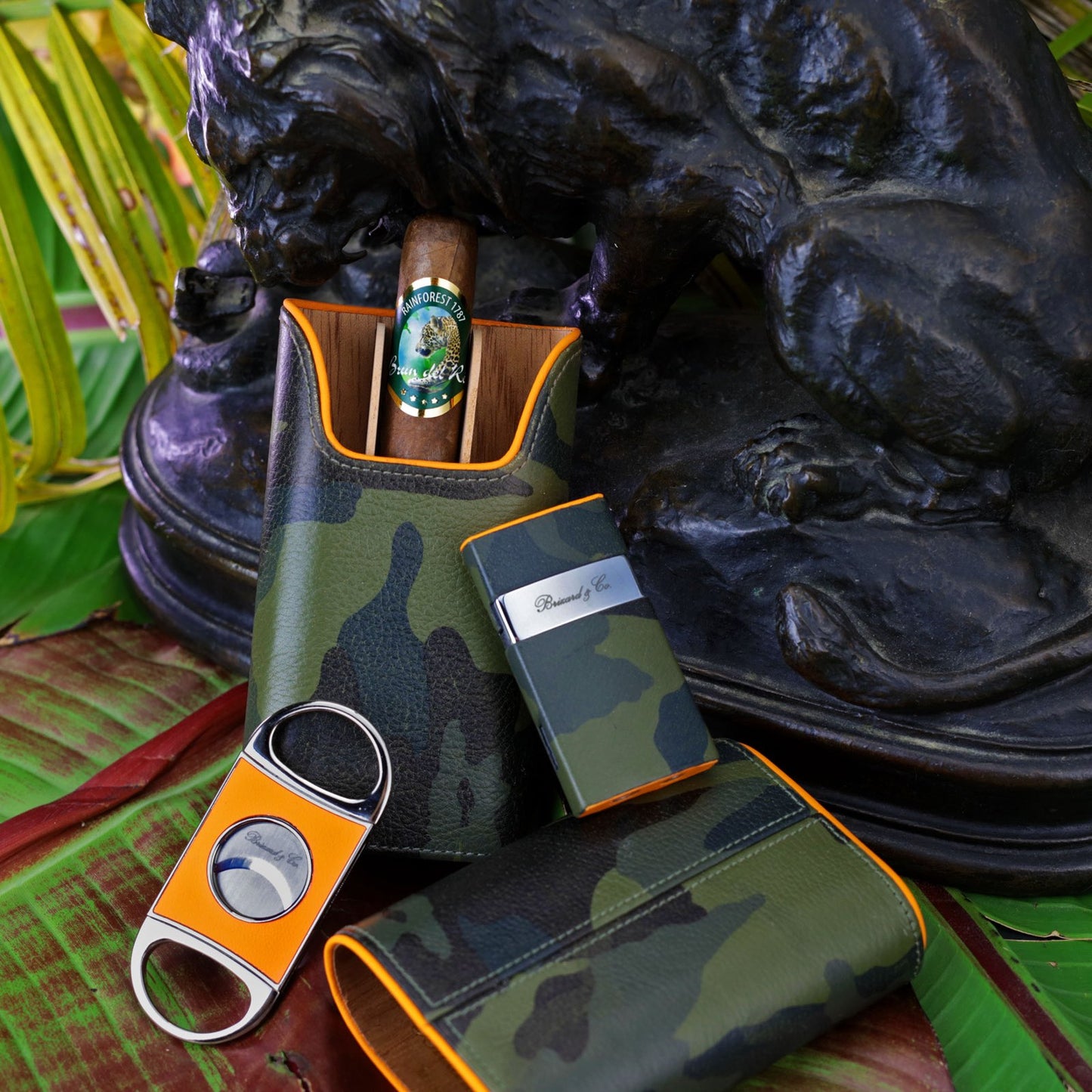 The "Show Band" 3 Cigar Case - Camouflage and Orange Leather