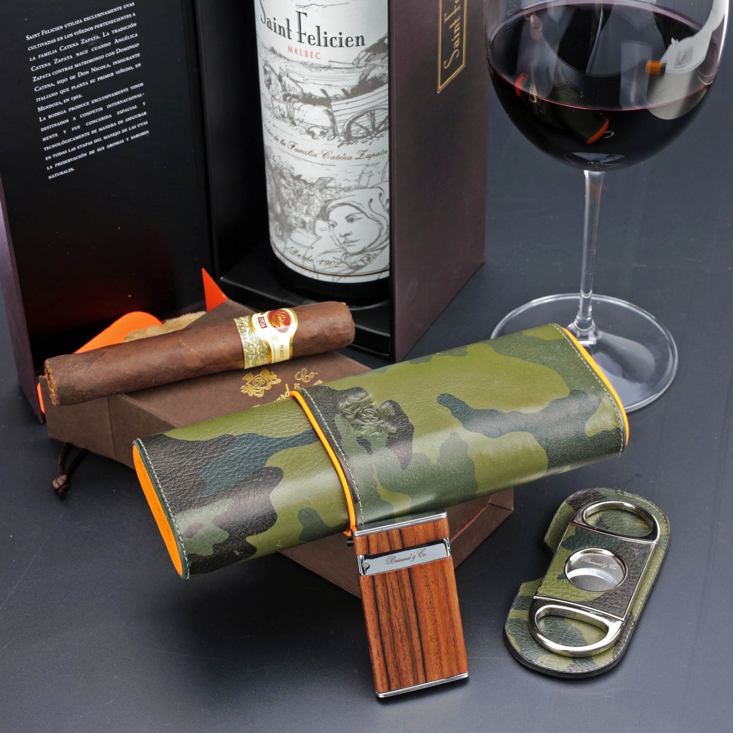 The "Show Band" 3 Cigar Case - Camouflage and Orange Leather