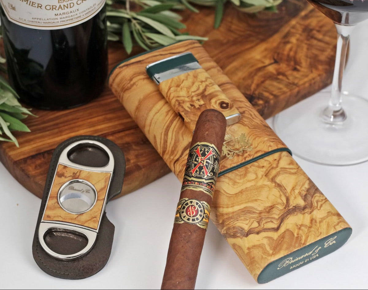 The "Show Band" 3 Cigar Case - Olive Wood and Green Leather