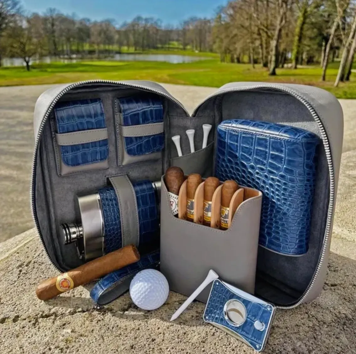 Havana Traveler - Indigo Croco Pattern and Gray Leather