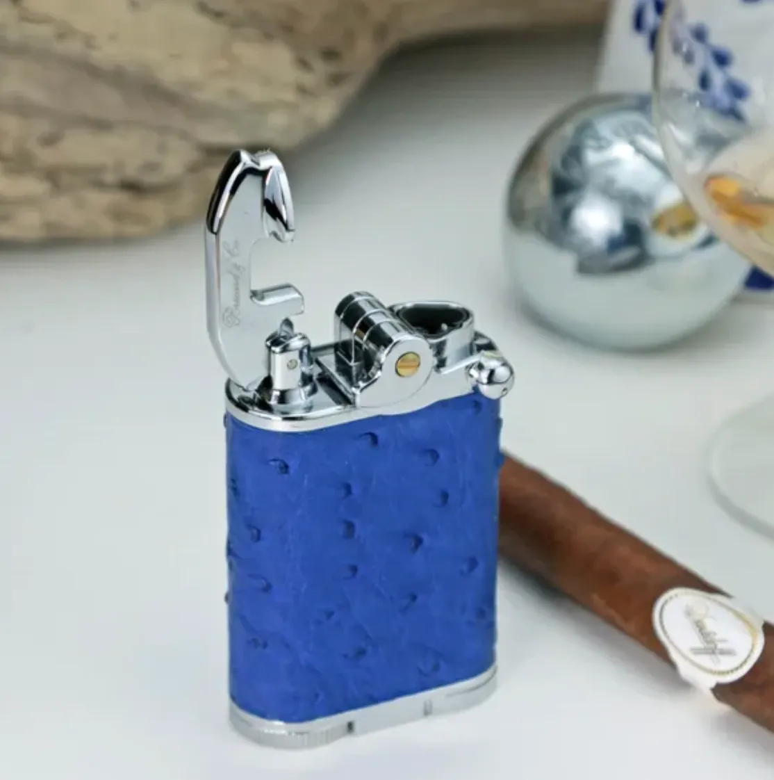 Gatsby Lighter - Ostrich Blue