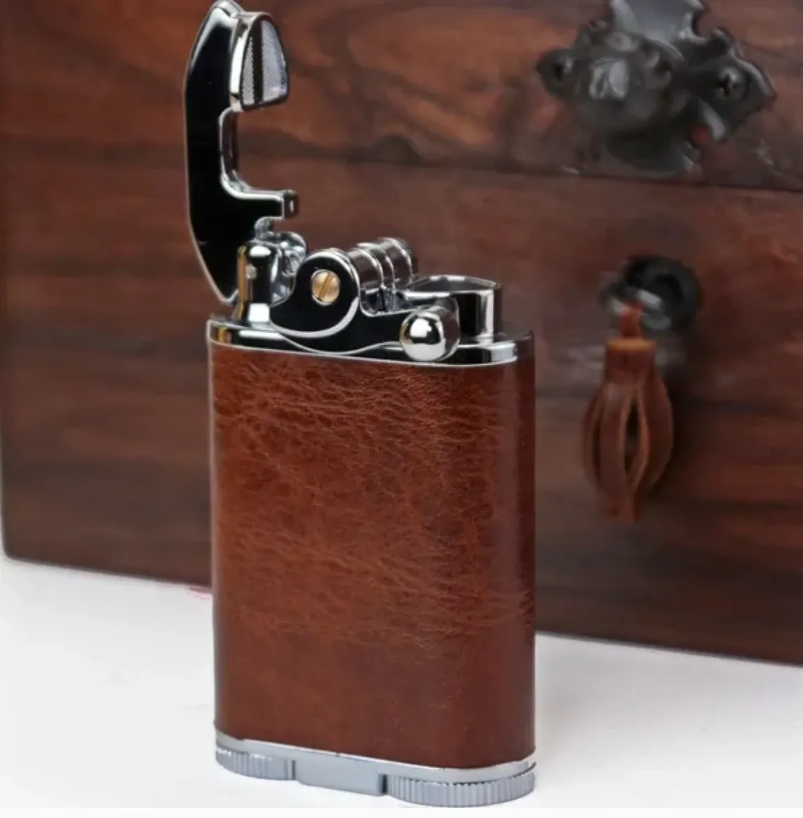 Gatsby Lighter - Antique Saddle Leather
