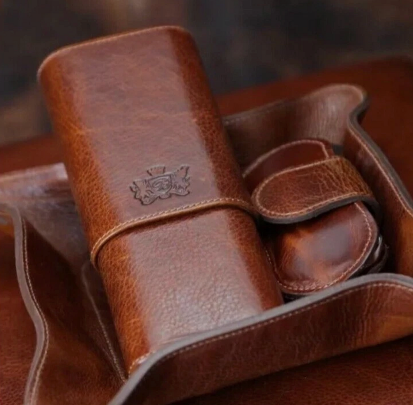 The "Show Band" 3 Cigar Case - Antique Saddle Leather