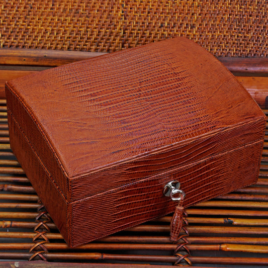 "La Casita de Puros" Humidor - Lizard Pattern Havana (12/20 Count)