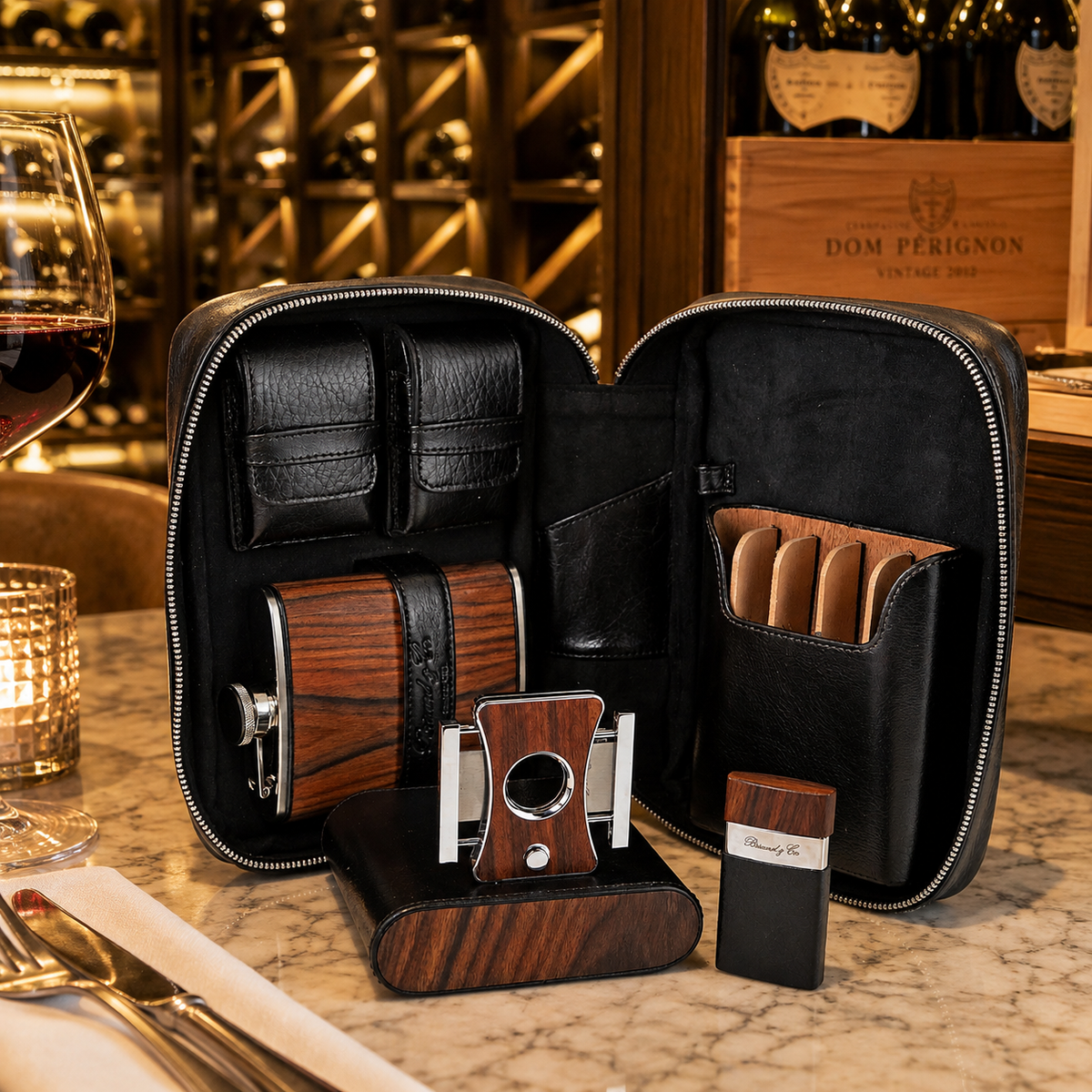 Havana Traveler - Black Leather and Rosewood
