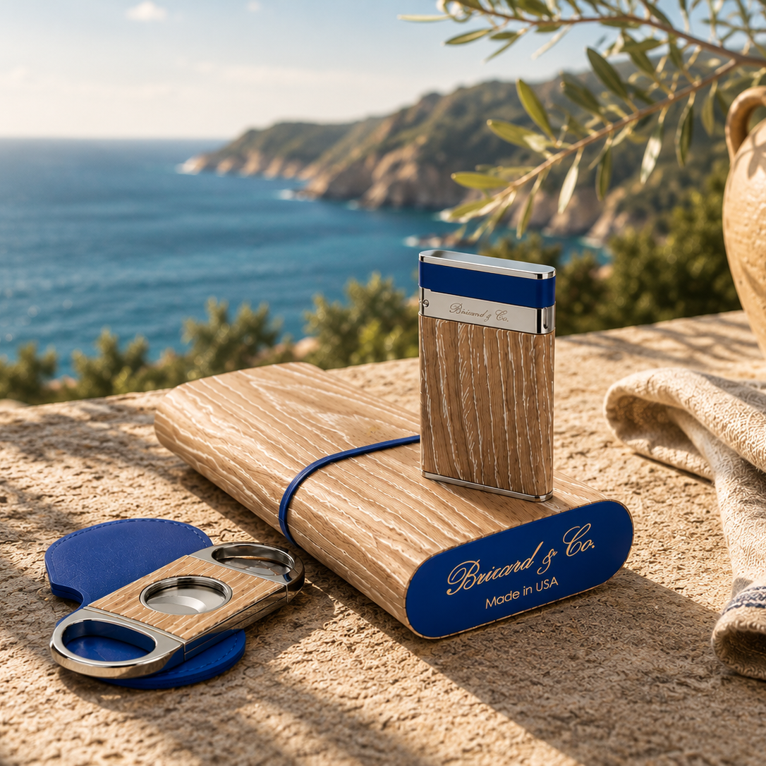 The "Show Band" 3 Cigar Case - Bleached Oak Wood and Blue Leather