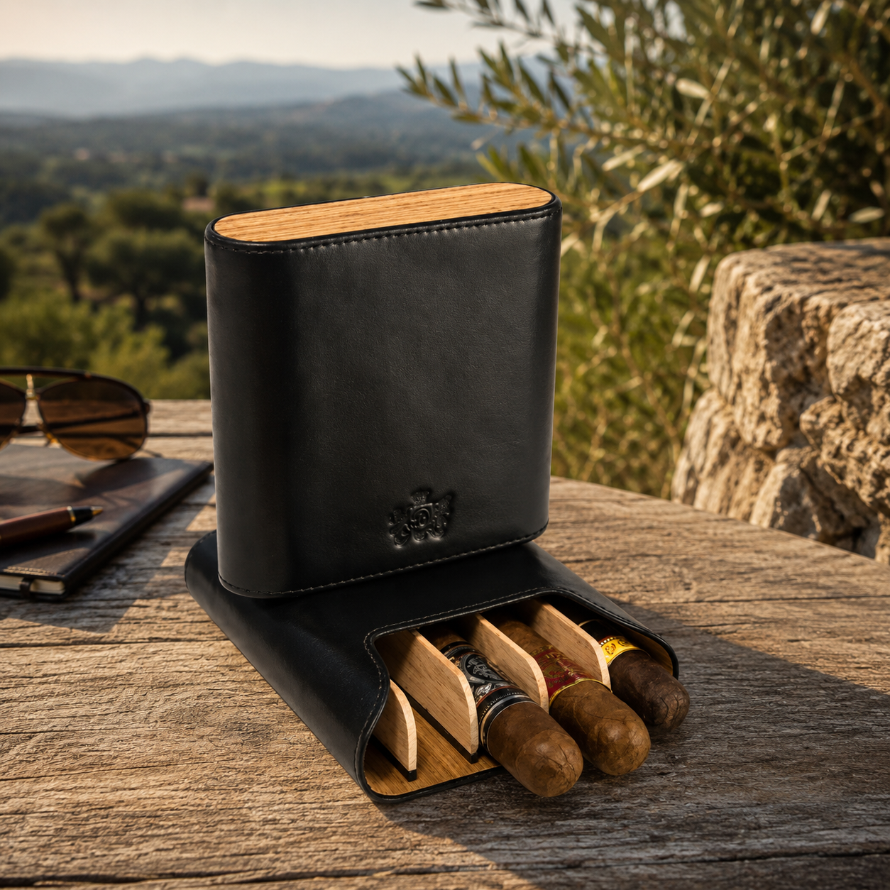 The "Show Band" 5 Cigar Case - Black Leather and Zebrawood
