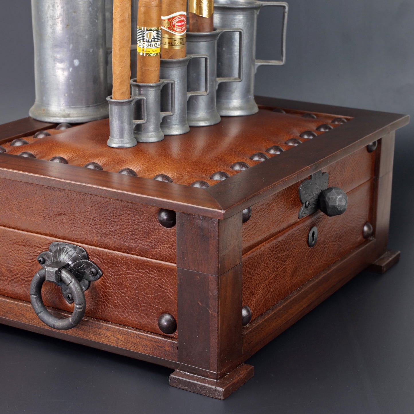The "Chesterfield" Humidor - 60/70 Count
