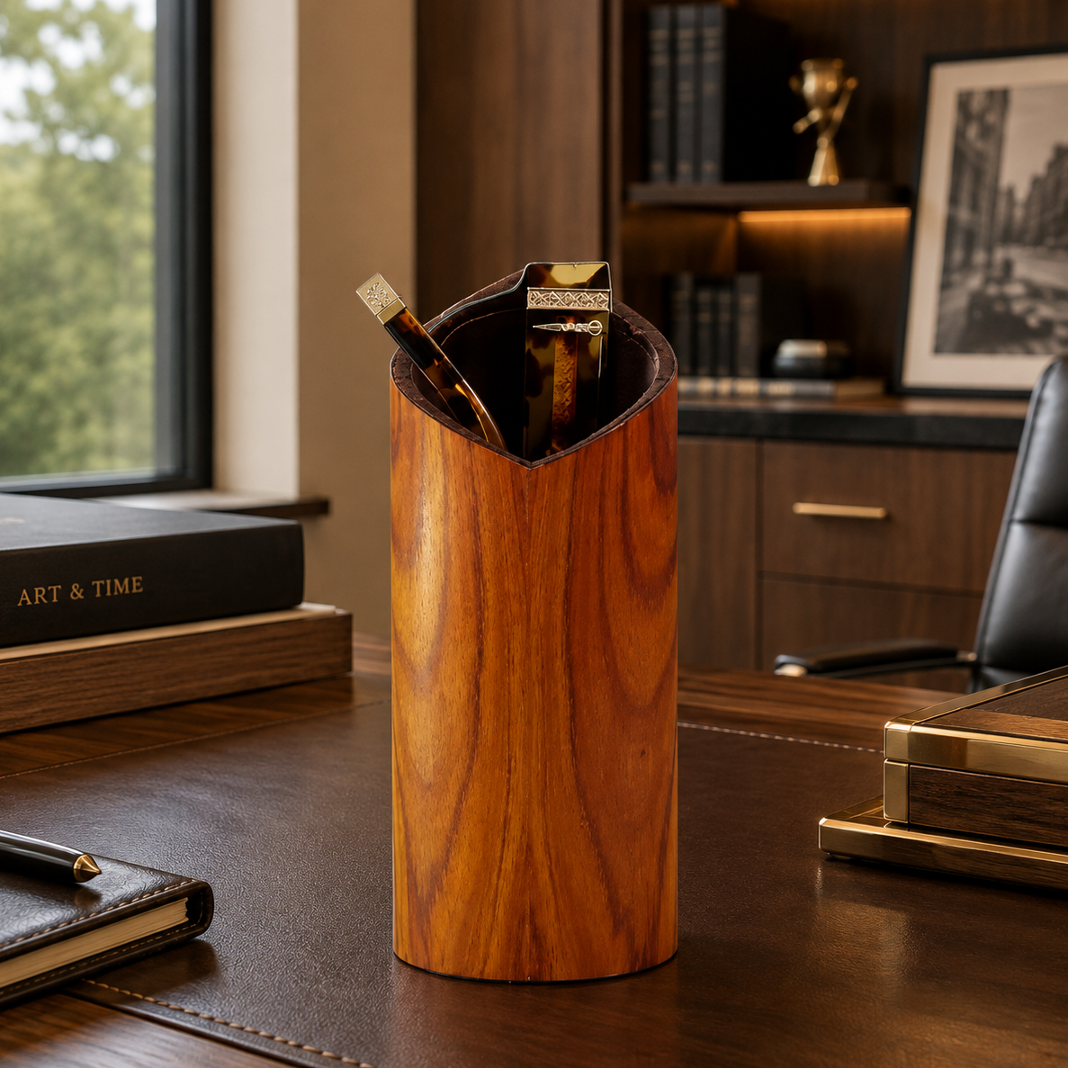 The Luxury Eyewear Stand - Rosewood