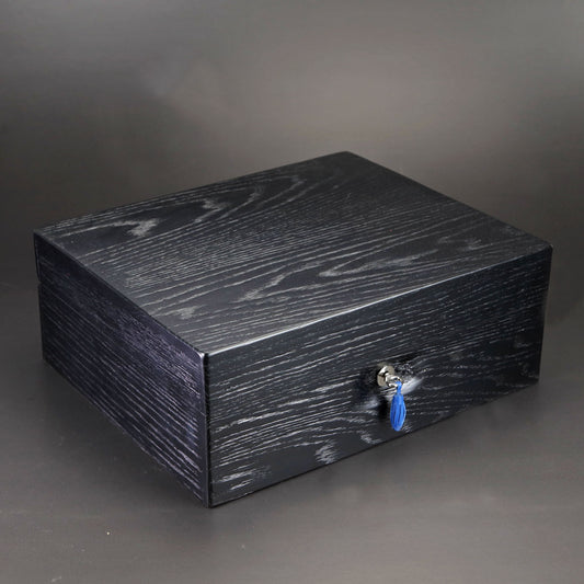 The "Royal Oak Collection" Humidor - Black Oak (60/70 Count)