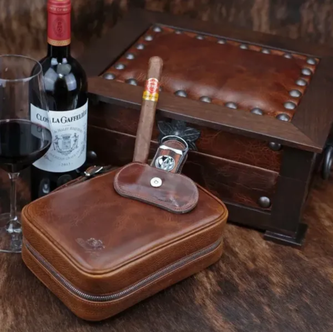 The "Chesterfield" Humidor - 60/70 Count