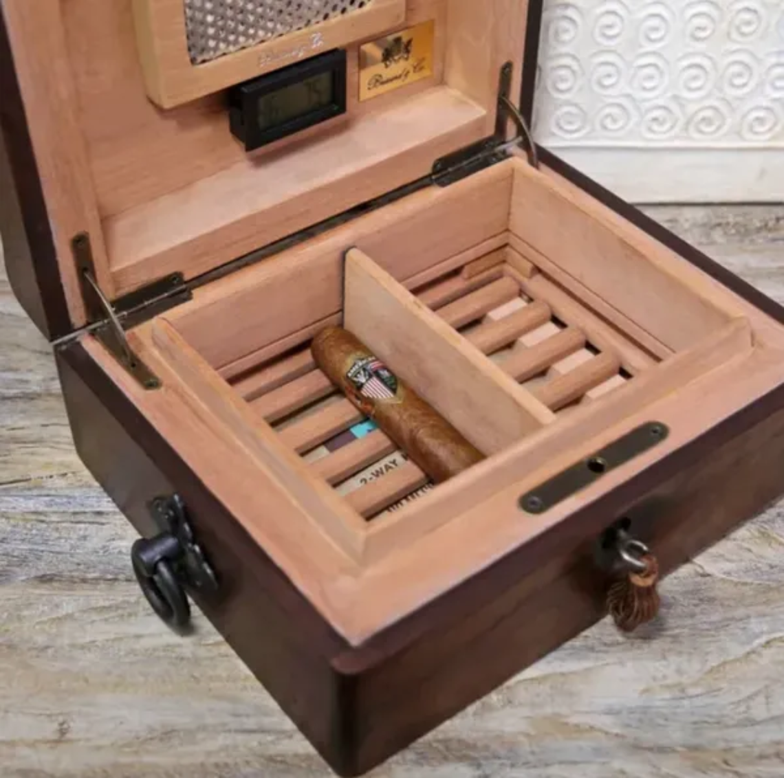 The "Hacienda" Humidor - 12/15 Count