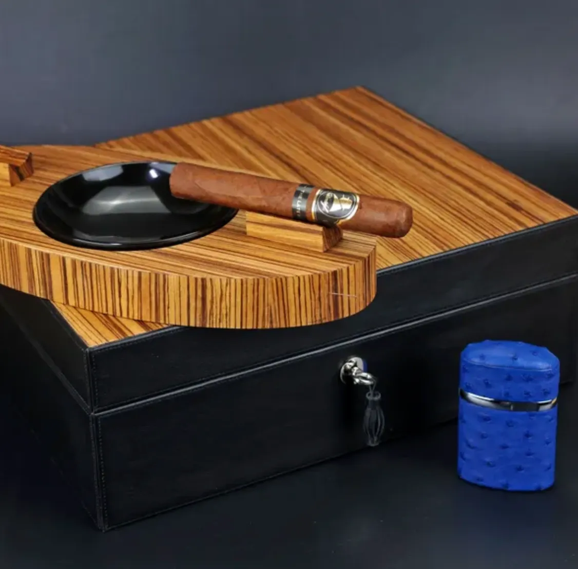 The "Triple Jet" Table Lighter - Ostrich Blue