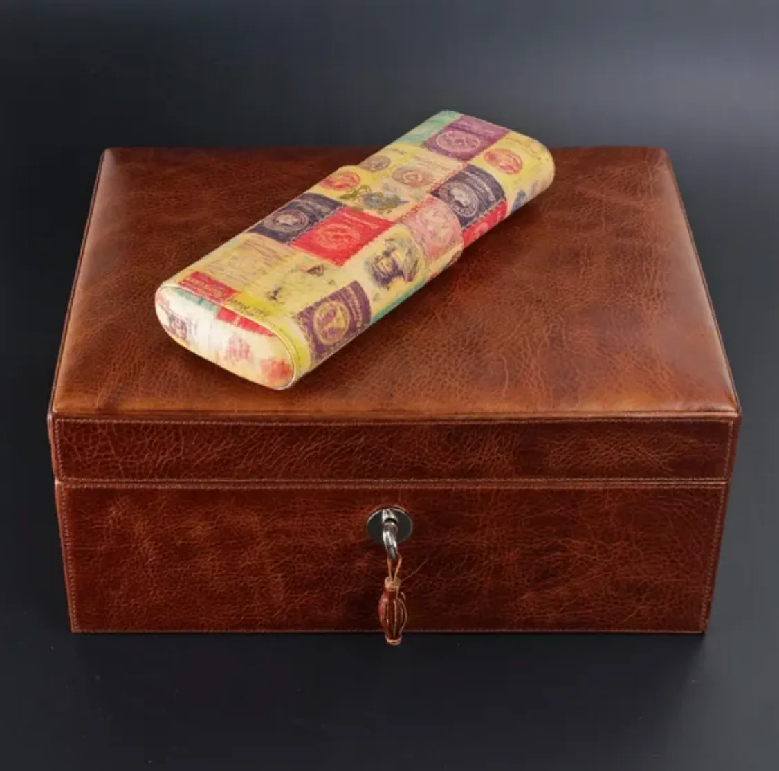 The "Airflow" Cigar Humidor - Antique Saddle Leather (30/40 Count)