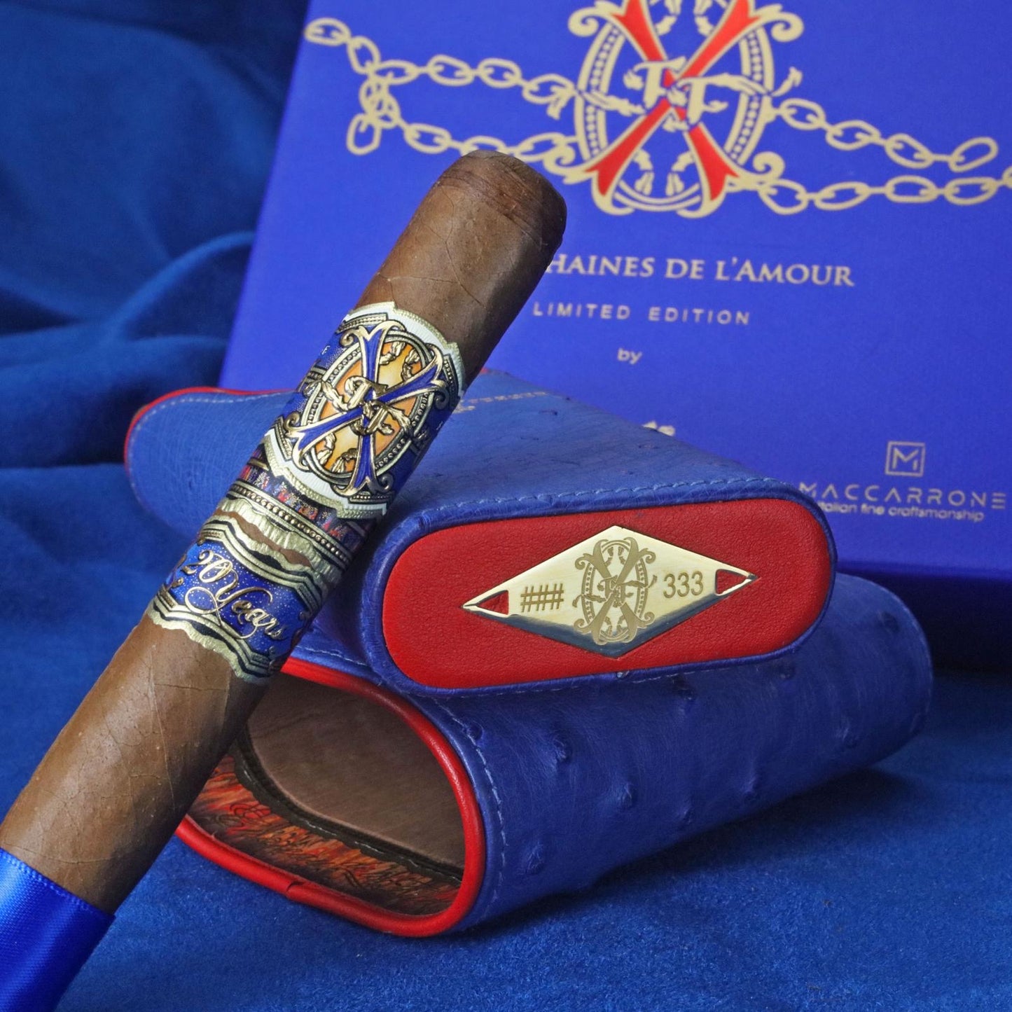 The "OpusX" Cigar Case - Limited Edition (Blue)